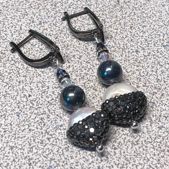 Genuine biwa pearl and marcasite earrings-classics! - Picture 9 of 12